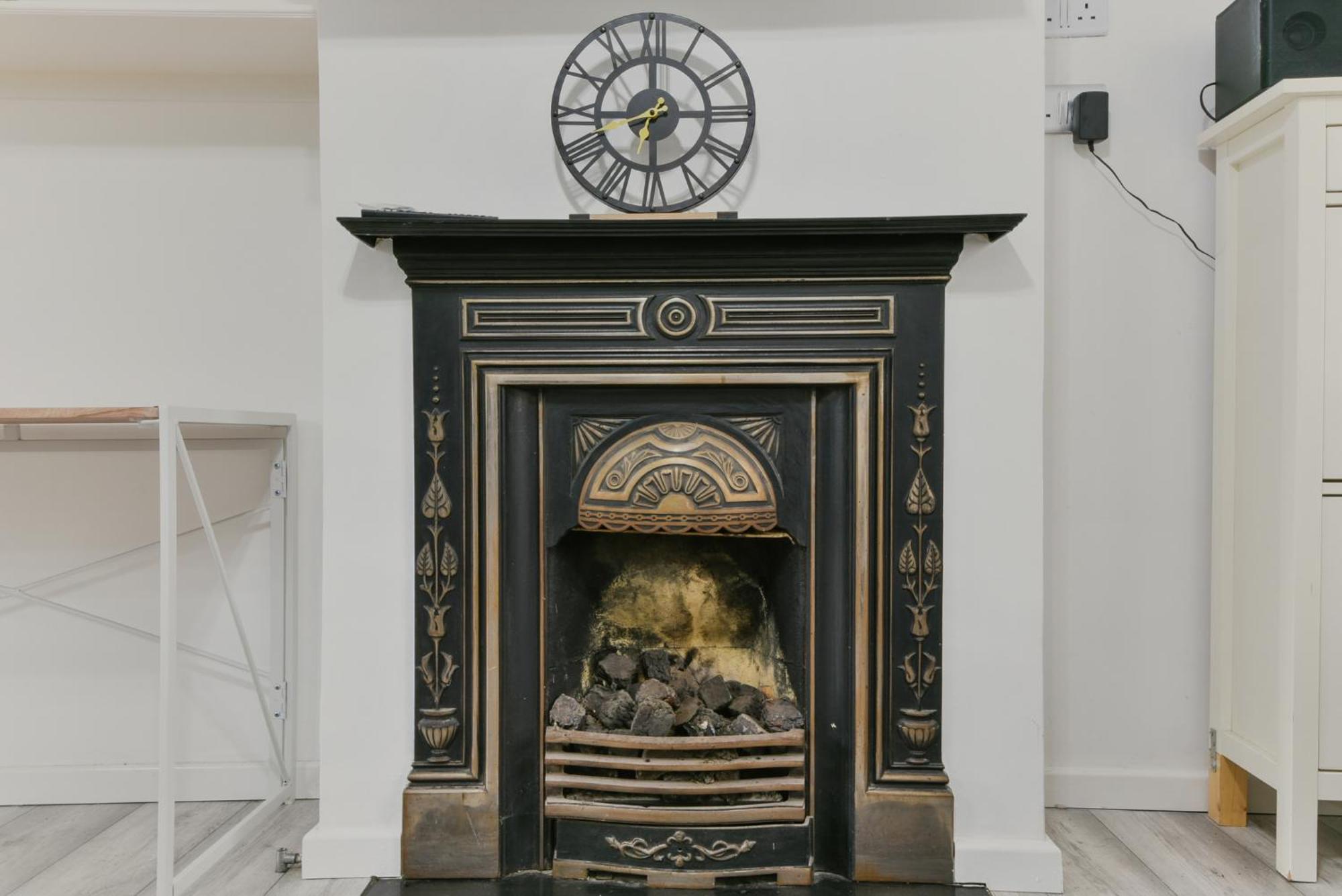 Bromley Serviced Apartments - Beckenham Place Park - London - 2 Bed House - Free Parking - 2 Beds 1 Sofabed Экстерьер фото