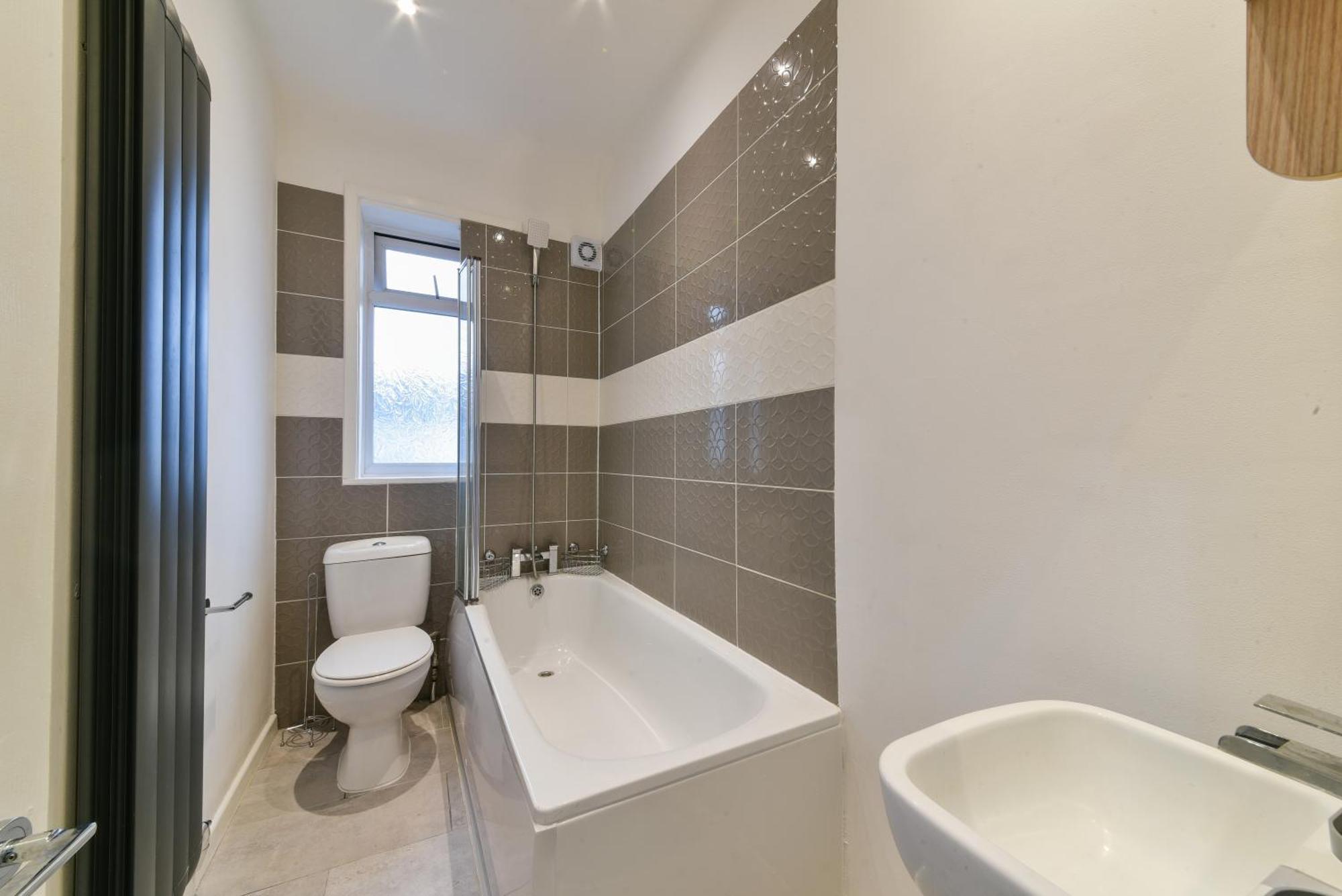 Bromley Serviced Apartments - Beckenham Place Park - London - 2 Bed House - Free Parking - 2 Beds 1 Sofabed Экстерьер фото