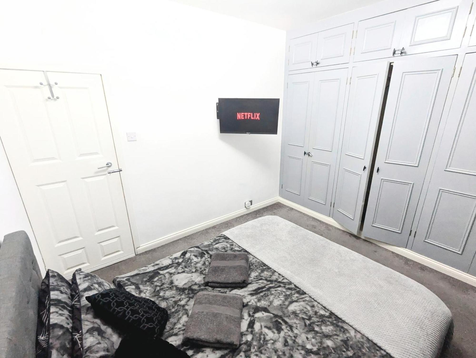 Bromley Serviced Apartments - Beckenham Place Park - London - 2 Bed House - Free Parking - 2 Beds 1 Sofabed Экстерьер фото