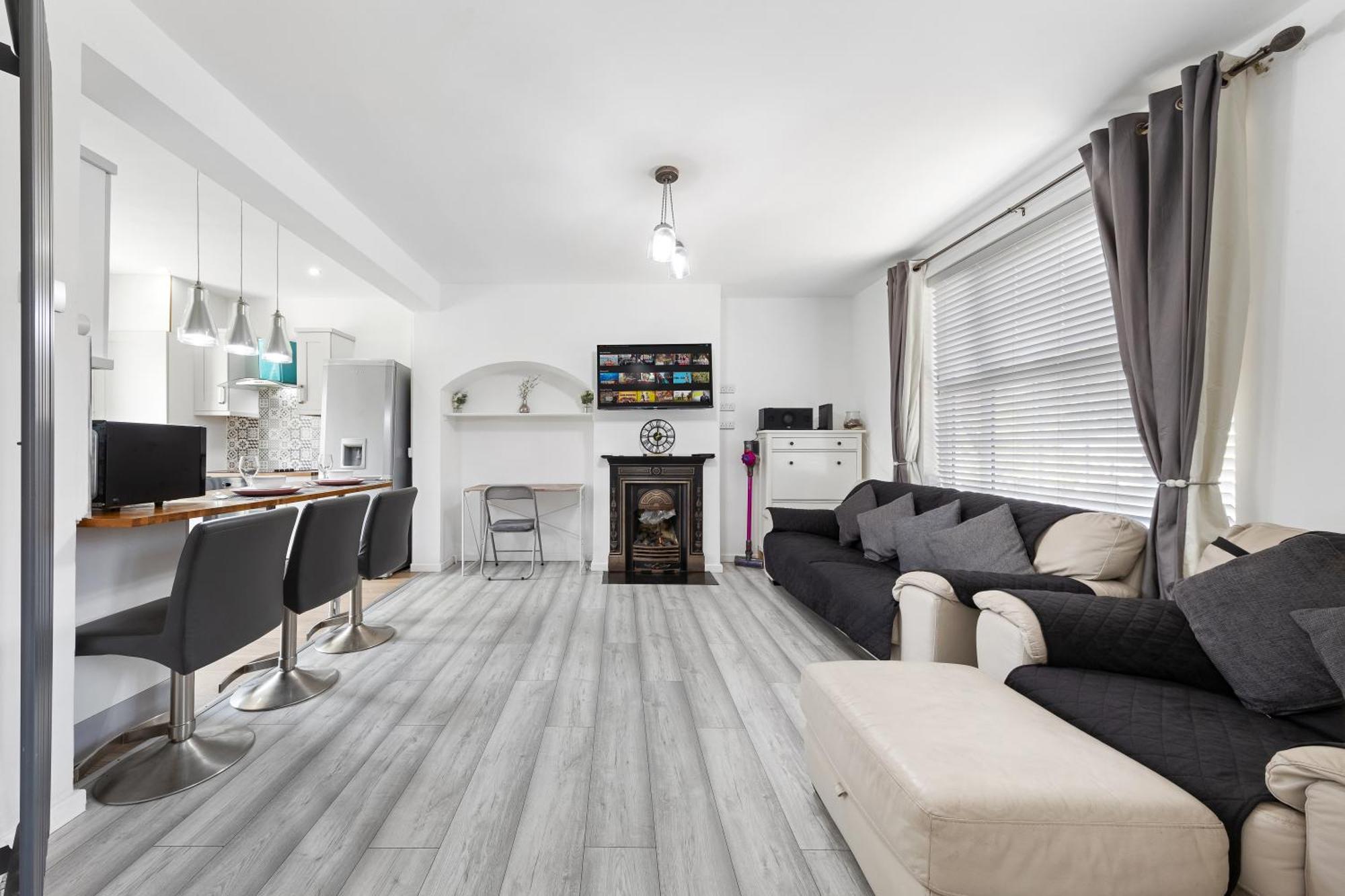 Bromley Serviced Apartments - Beckenham Place Park - London - 2 Bed House - Free Parking - 2 Beds 1 Sofabed Экстерьер фото