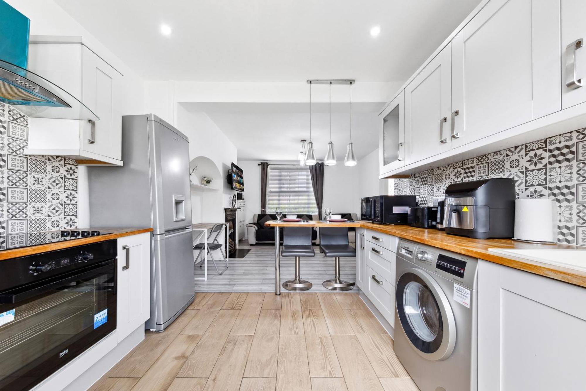 Bromley Serviced Apartments - Beckenham Place Park - London - 2 Bed House - Free Parking - 2 Beds 1 Sofabed Экстерьер фото